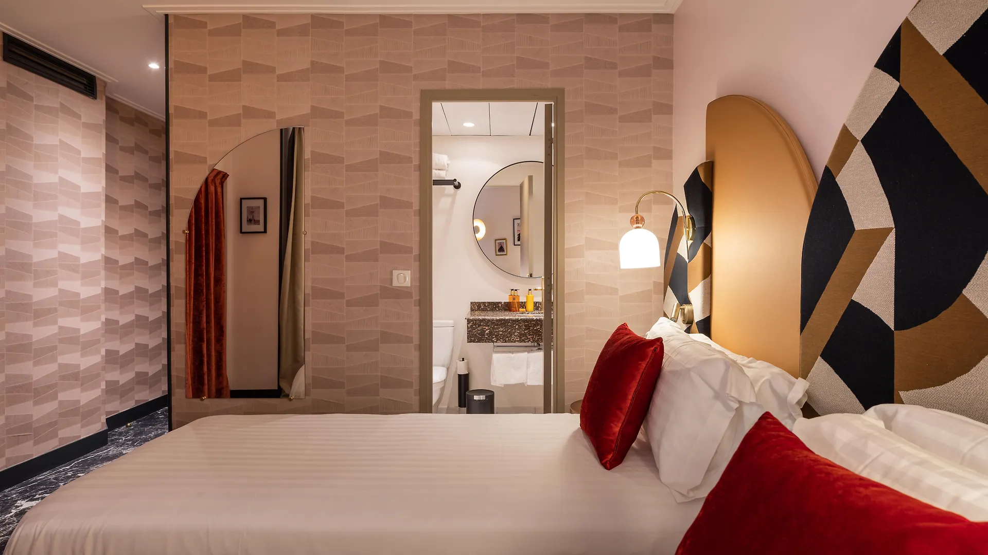 Royal Saint Germain Hotel 3*